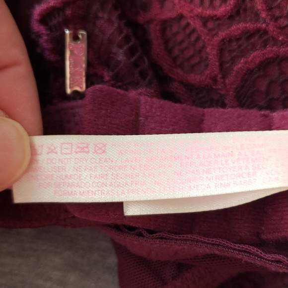PINK Victoria's Secret wine lace date pushup bra - Picture 6 of 6